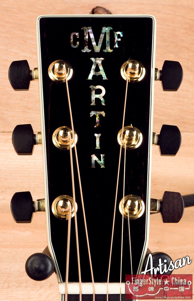 Martin-J-42-Custom-artisan_01.jpg