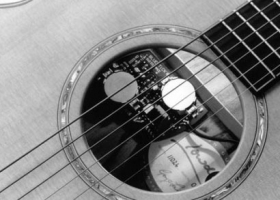 FotoD-soundhole.jpg